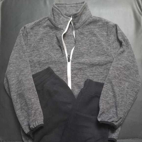 H&M Other - H&M Hawke & Co Boys Sweater Pant Set Size 8/9